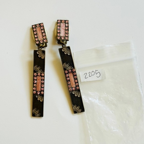 VTG Victorian Style jeweled pink Crystal rhinestone Earrings clip Sparkly bronze - Picture 7 of 7